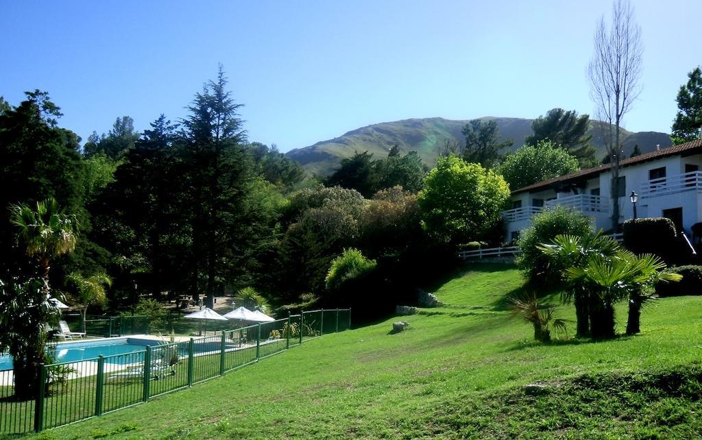 Las Ardillas Cabanas Y Suites La Falda Εξωτερικό φωτογραφία