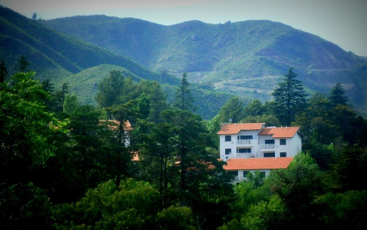 Las Ardillas Cabanas Y Suites La Falda Εξωτερικό φωτογραφία
