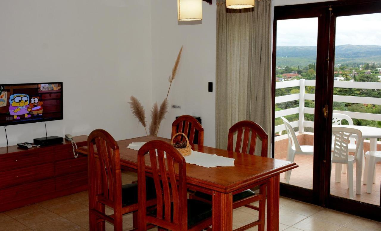 Las Ardillas Cabanas Y Suites La Falda Εξωτερικό φωτογραφία